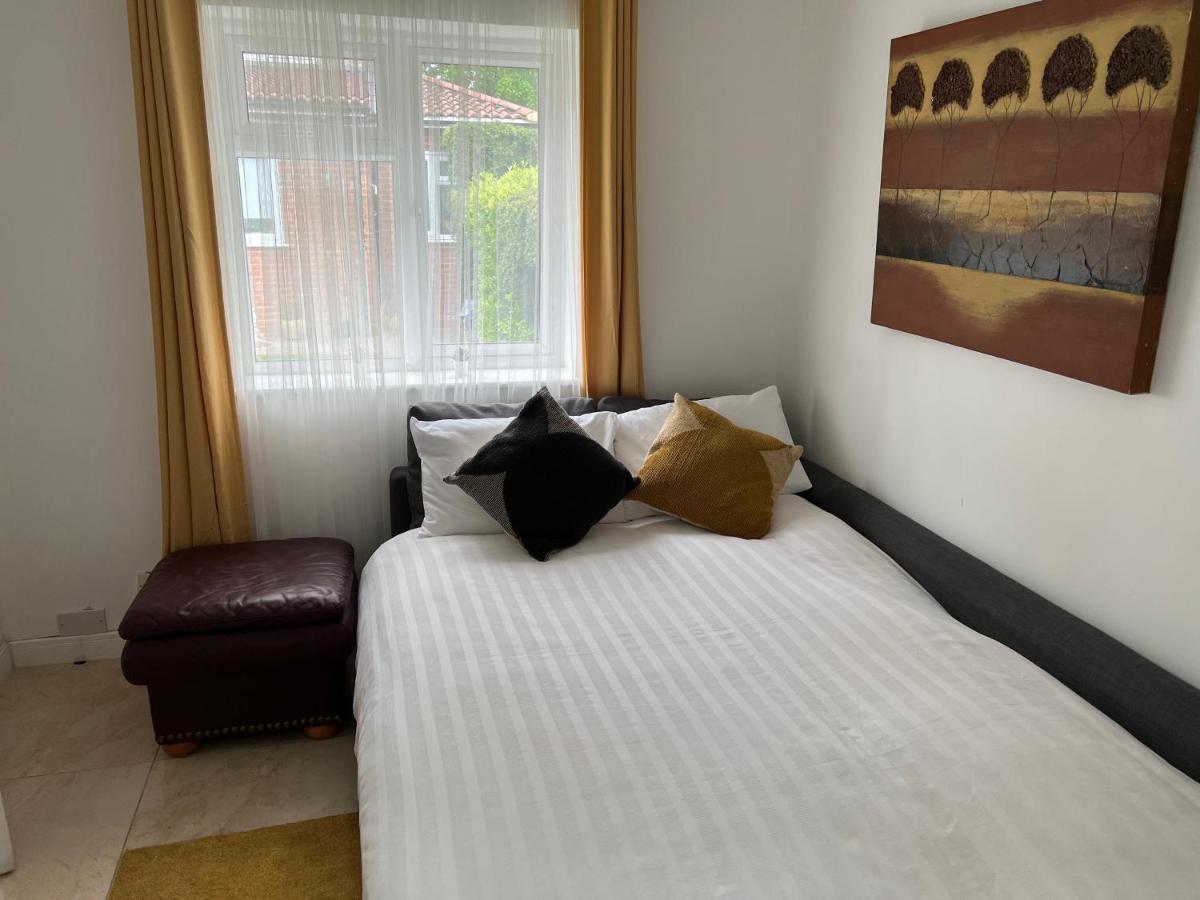 Dannifar Guest House Лондон Экстерьер фото